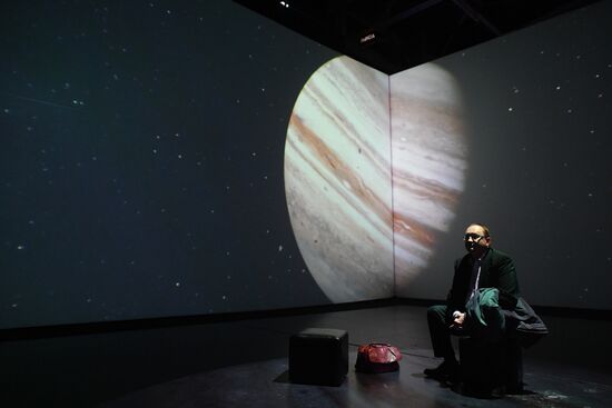Multimedia exhibition "Space. Love" opens in Moscow