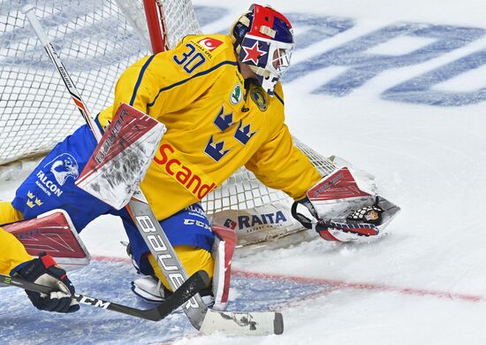 Ice hockey. Channel One Cup. Sweden vs. Russia