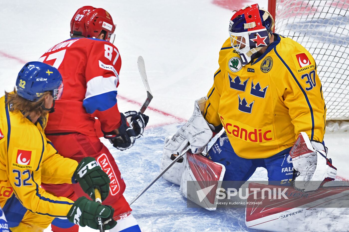 Ice hockey. Channel One Cup. Sweden vs. Russia