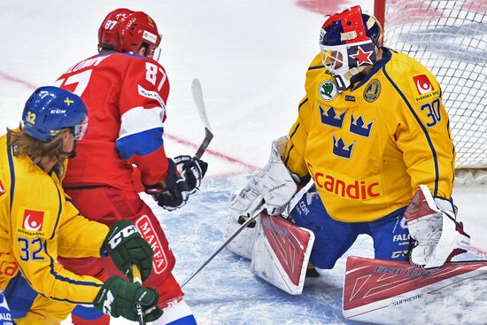 Ice hockey. Channel One Cup. Sweden vs. Russia