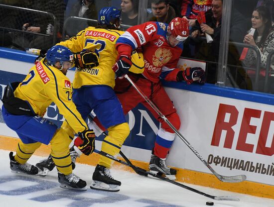 Ice hockey. Channel One Cup. Sweden vs. Russia