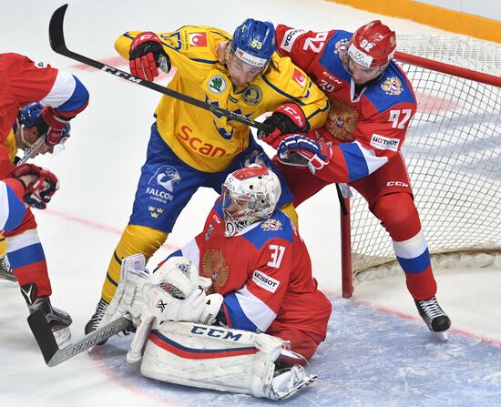 Ice hockey. Channel One Cup. Sweden vs. Russia