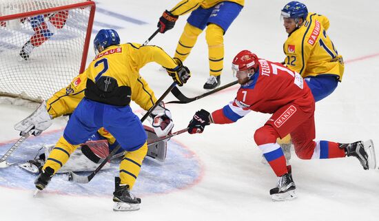 Ice hockey. Channel One Cup. Sweden vs. Russia