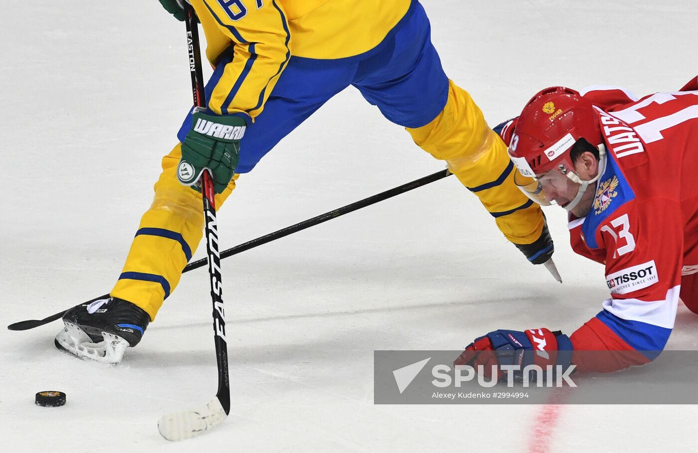 Ice hockey. Channel One Cup. Sweden vs. Russia