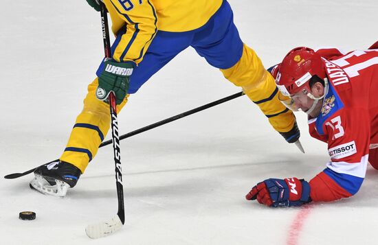 Ice hockey. Channel One Cup. Sweden vs. Russia