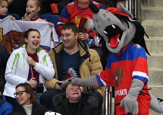 Ice hockey. Channel One Cup. Sweden vs. Russia