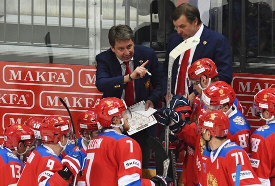 Ice hockey. Channel One Cup. Sweden vs. Russia