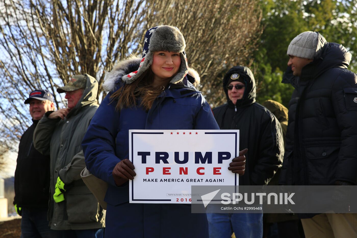 Donald Trump and Mike Pence meet with voters in Pennsylvania