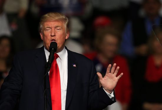 Donald Trump and Mike Pence meet with voters in Pennsylvania