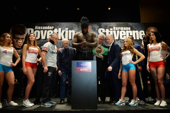 Boxing. Alexander Povetkin and Bermane Stiverne at weigh-in ceremony