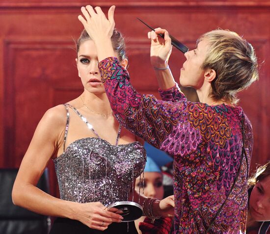 Channel One's New Year show production