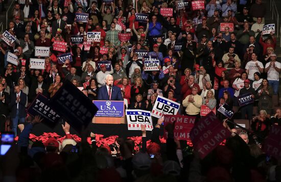 Donald Trump and Mike Pence meet with voters in Pennsylvania