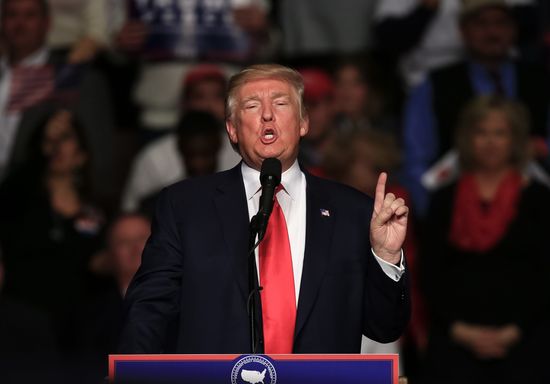 Donald Trump and Mike Pence meet with voters in Pennsylvania