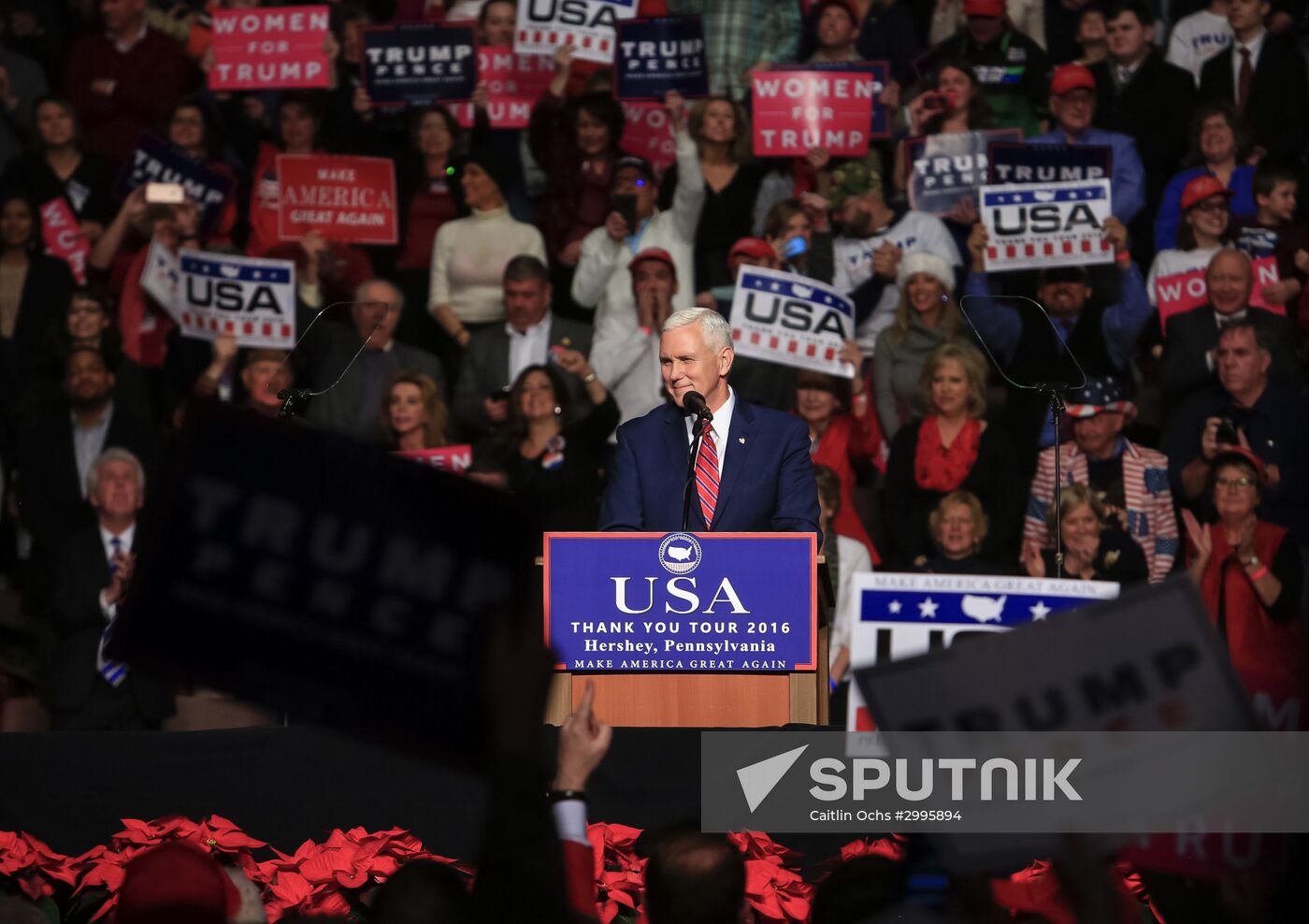 Donald Trump and Mike Pence meet with voters in Pennsylvania