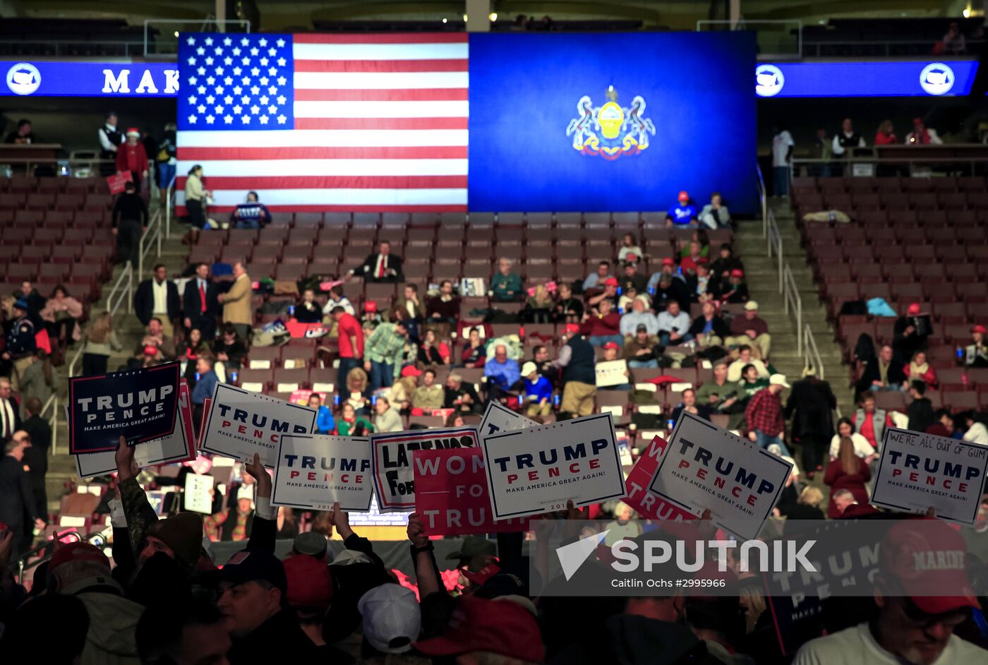 Donald Trump and Mike Pence meet with voters in Pennsylvania