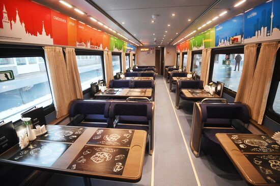 New Swift international train from Moscow to Berlin sets out on maiden voyage