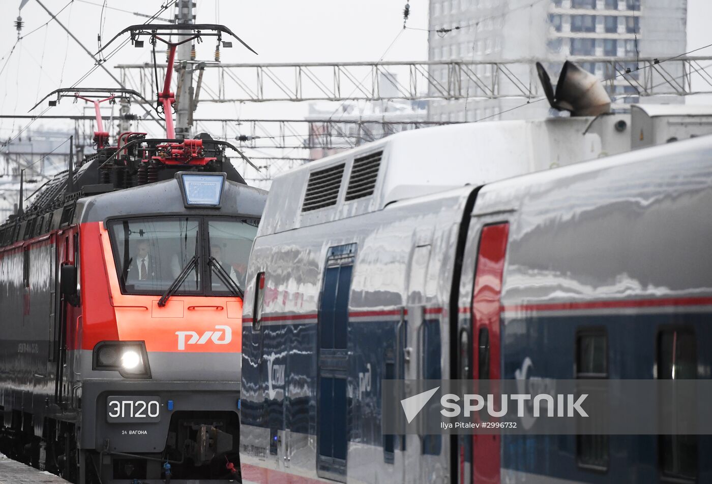 New Swift international train from Moscow to Berlin sets out on maiden voyage