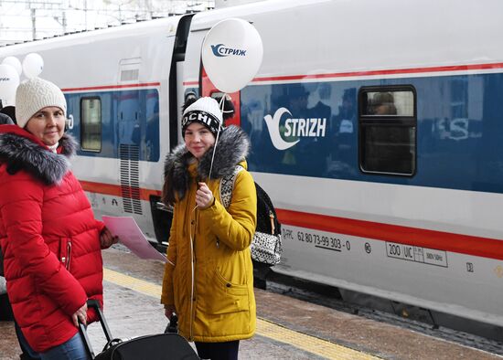 New Swift international train from Moscow to Berlin sets out on maiden voyage