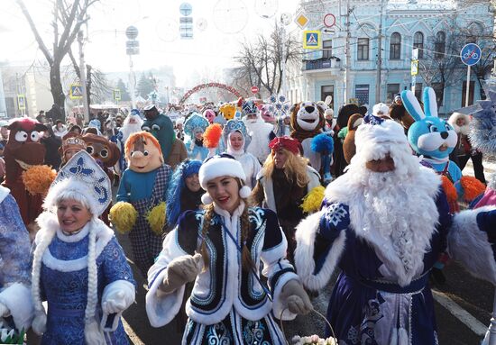New Year procession of Fathers Frost in Krasnodar