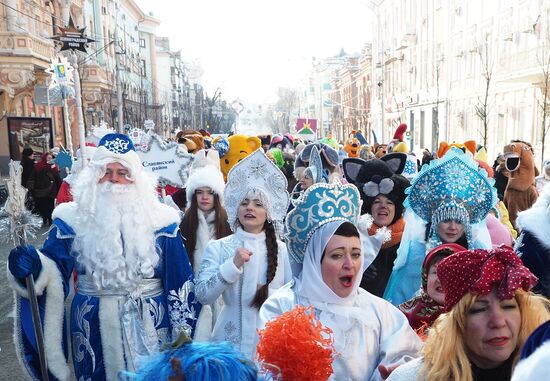 New Year procession of Fathers Frost in Krasnodar