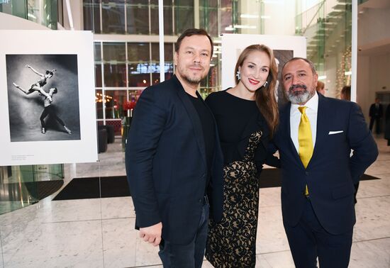 Vogue's cocktail party devoted to publication of "Impresario. Dancers in New Dimensions" book