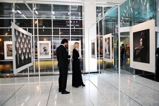 Vogue's cocktail party devoted to publication of "Impresario. Dancers in New Dimensions" book