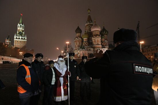 New Year fir tree delivered to Kremlin