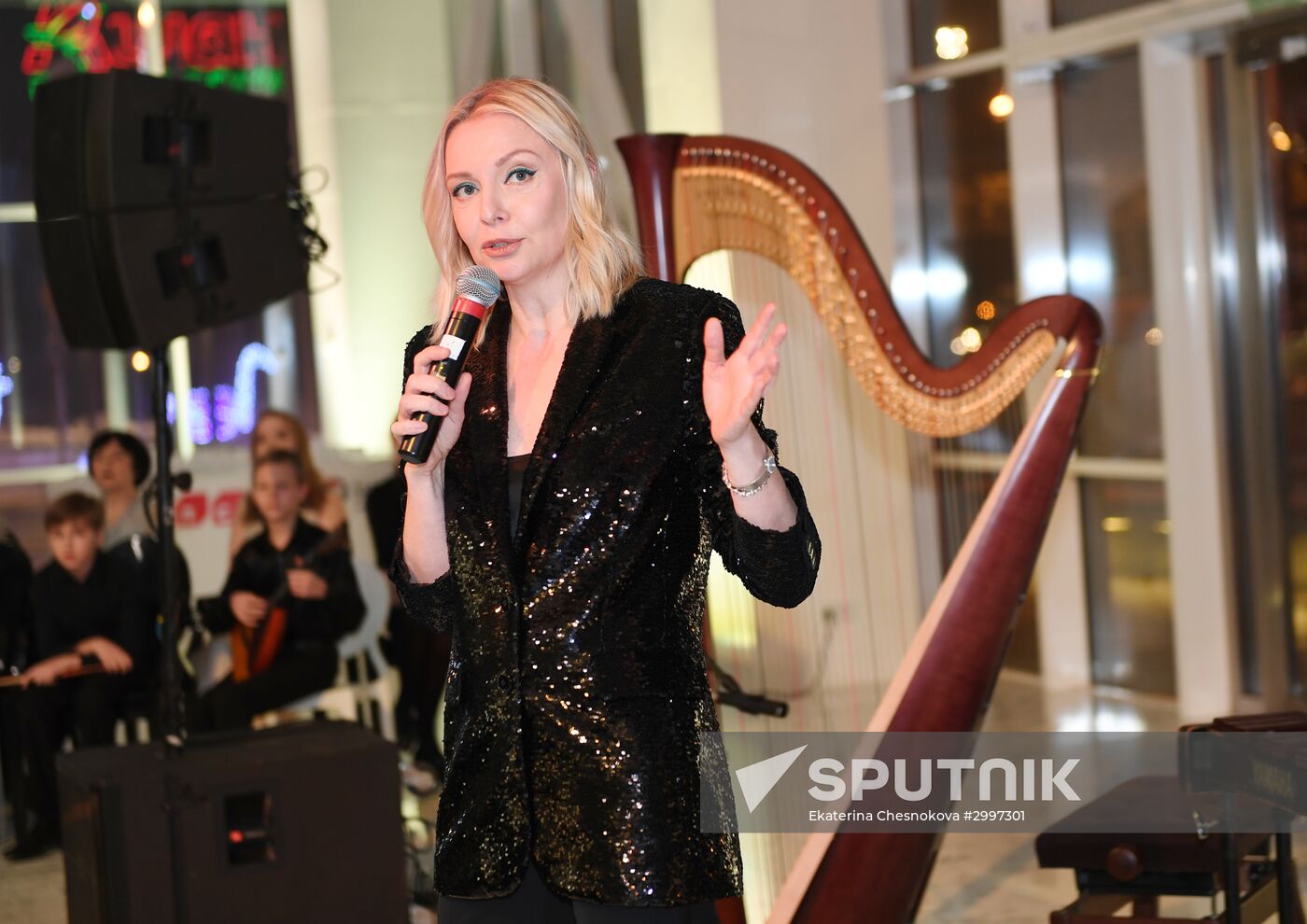 Vogue's cocktail party devoted to publication of "Impresario. Dancers in New Dimensions" book