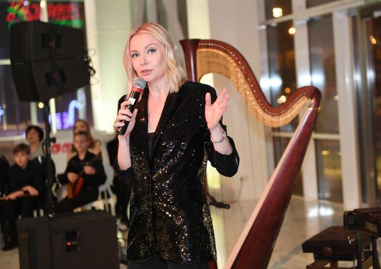 Vogue's cocktail party devoted to publication of "Impresario. Dancers in New Dimensions" book