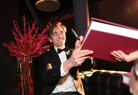 Vogue's cocktail party devoted to publication of "Impresario. Dancers in New Dimensions" book