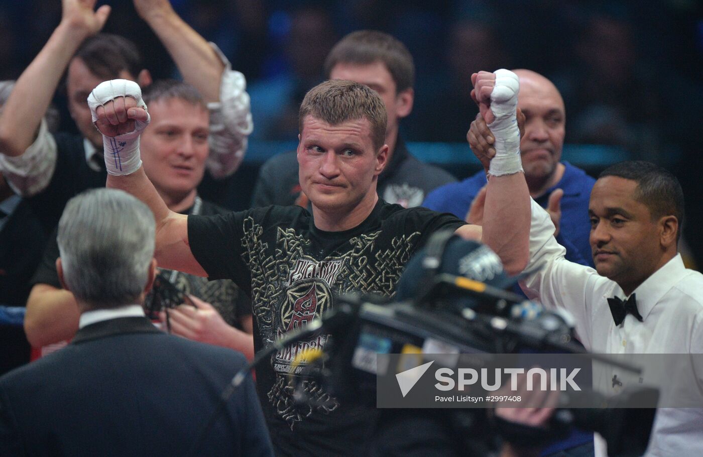 Boxing. Alexander Povetkin vs. Johann Duhaupas