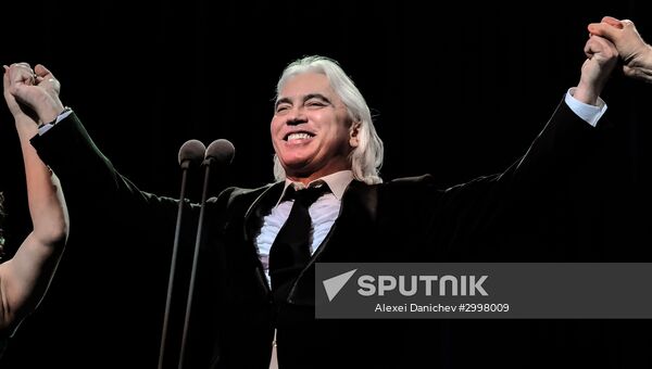 Dmitri Hvorostovsky performs in St. Petersburg