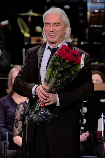 Dmitri Hvorostovsky performs in St. Petersburg