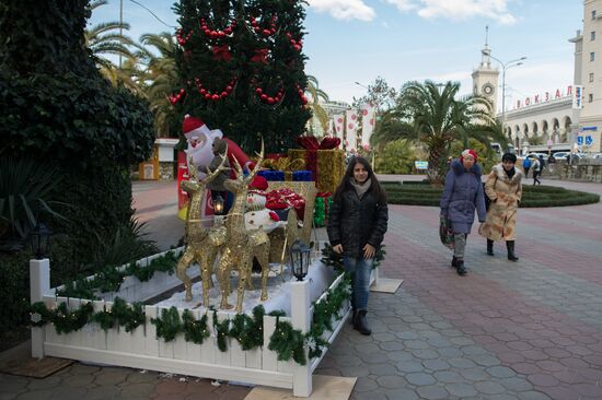 New Year's decorations in Sochi's Riviera Park of Culture and Recreation