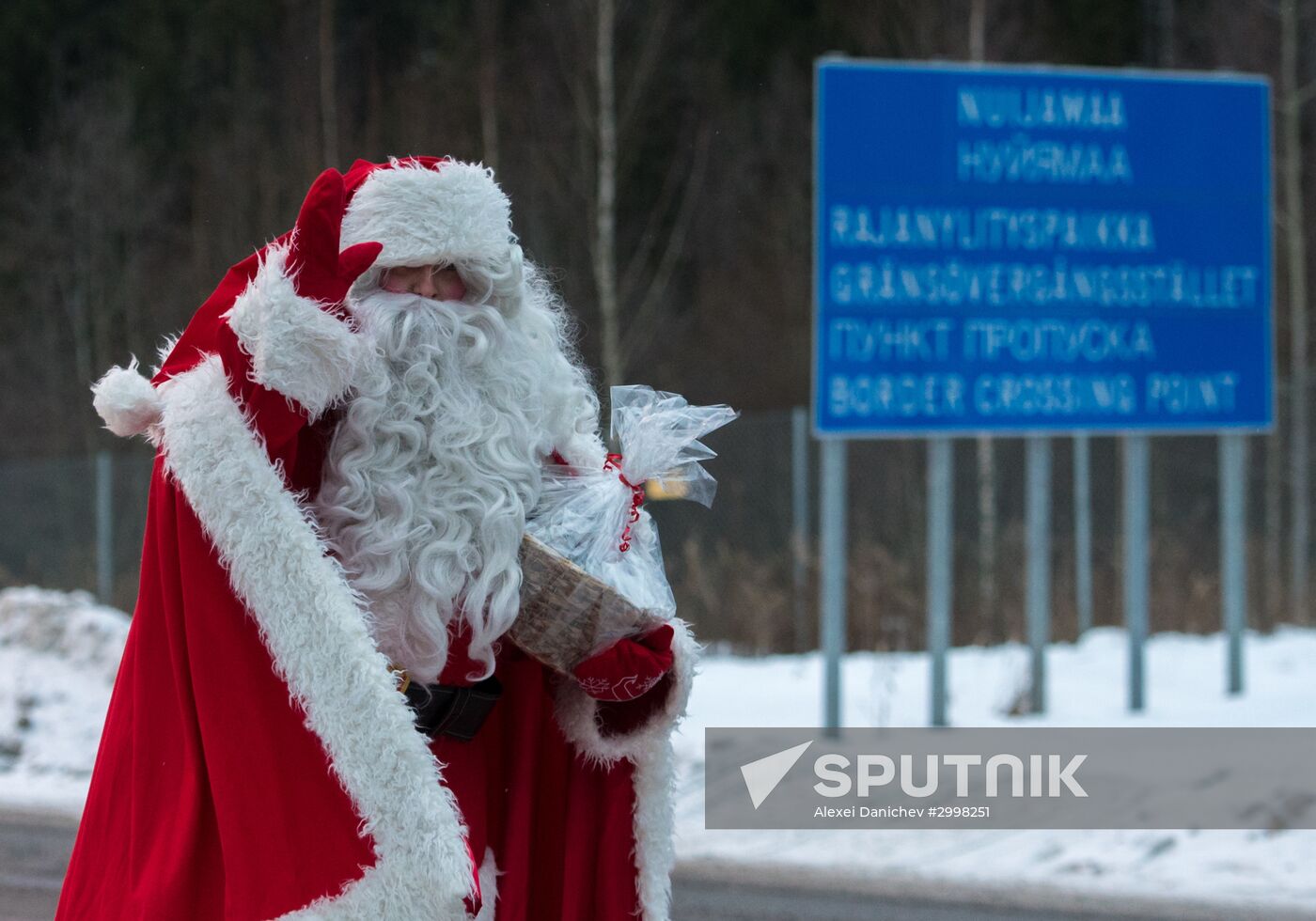 Meeting Russian Father Frost and Finnish Joulupukki in Leningrad Region