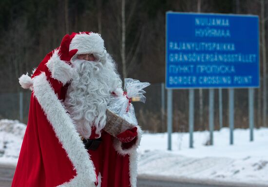 Meeting Russian Father Frost and Finnish Joulupukki in Leningrad Region