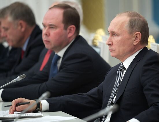 President Vladimir Putin holds meeting with Russian business community leaders