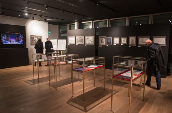 Mikhail Shemyakin's exhibition opens in Paris