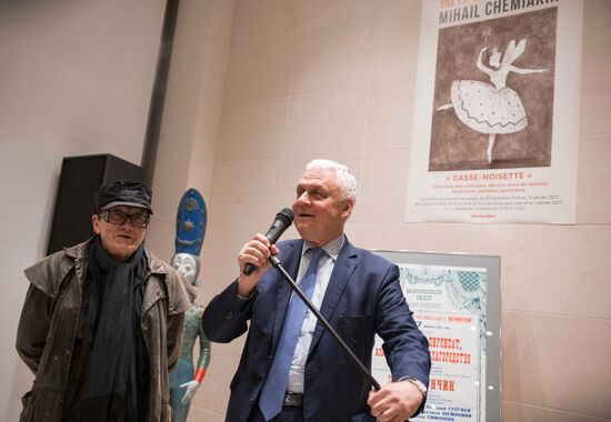 Mikhail Shemyakin's exhibition opens in Paris