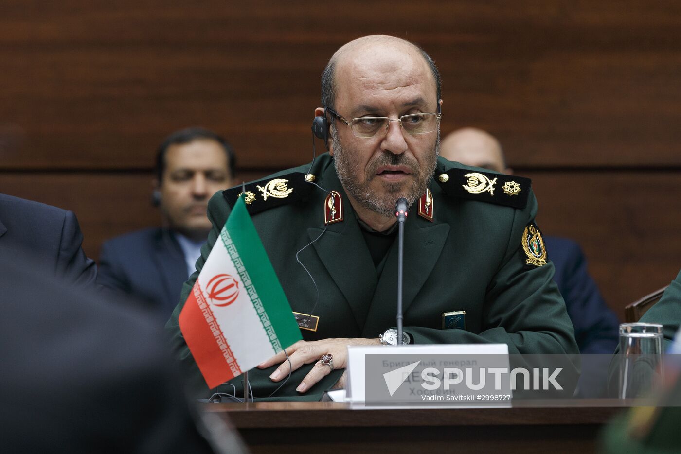 Sergei Shoigu meets with Iranian Defense Minister Hossein Dehghan