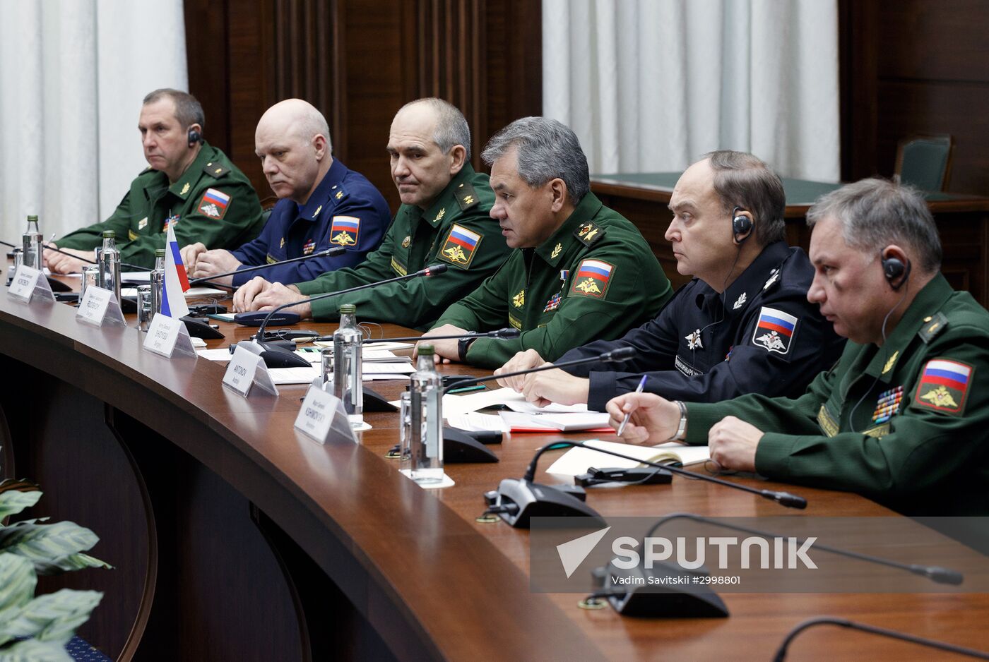 Russian Defense Minister Sergei Shoigu's working meeting with his Turkish counterpart Fikri Işık