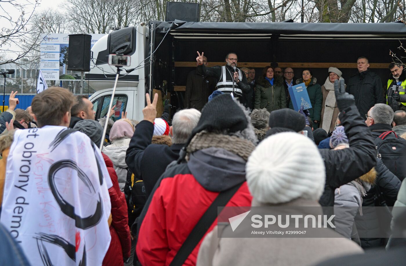 Antigovernment rally in Warsaw