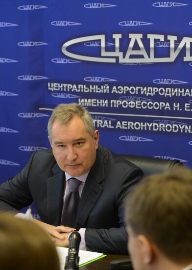 Deputy Prime Minister Dmitry Rogozin visits Central Aerohydrodynamic Institute