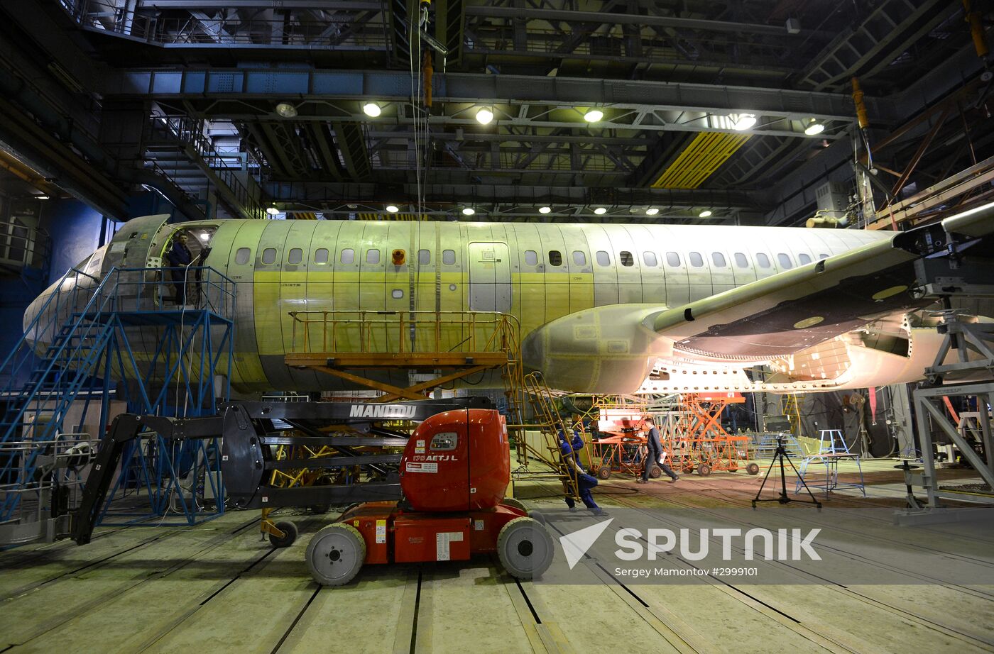 Deputy Prime Minister Dmitry Rogozin visits Central Aerohydrodynamic Institute