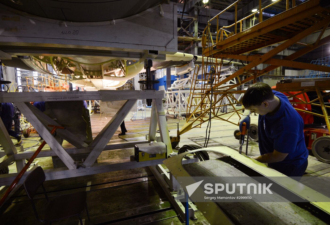 Deputy Prime Minister Dmitry Rogozin visits Central Aerohydrodynamic Institute
