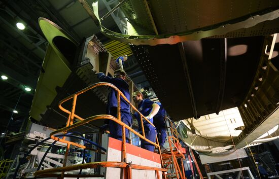 Deputy Prime Minister Dmitry Rogozin visits Central Aerohydrodynamic Institute
