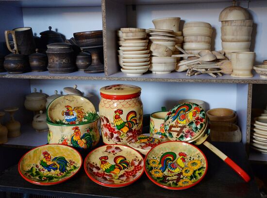 Artist Lidiya Gorenko's workshop in Primorye Territory