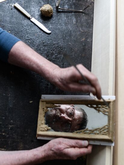 Mirror production in Nizhny Novgorod