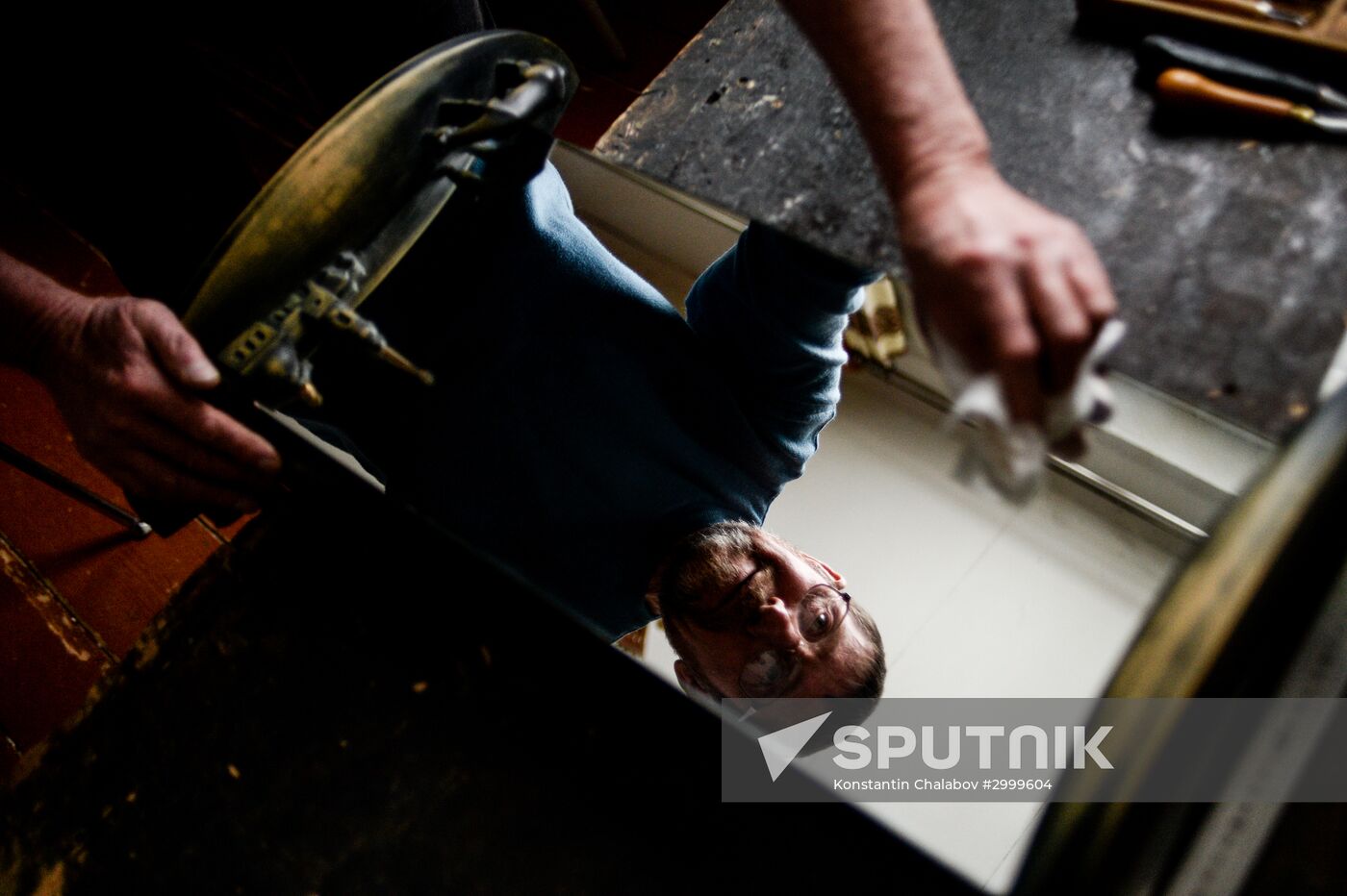Mirror production in Nizhny Novgorod
