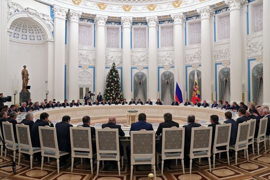 Vladimir Putin meets with Russian Federation Council and State Duma top officials